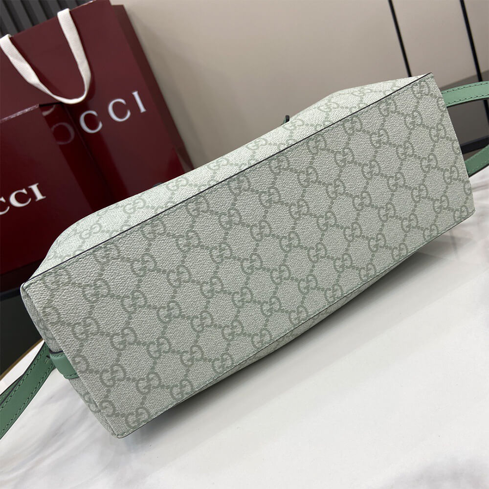 GG Emblem medium tote bag - Image 3