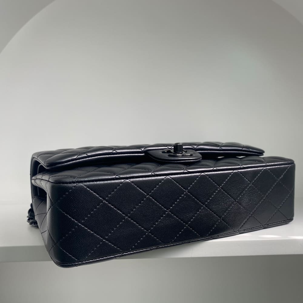 Alternative view of CHANEL Classic Flap Handbag(HIGH-END GRADE)