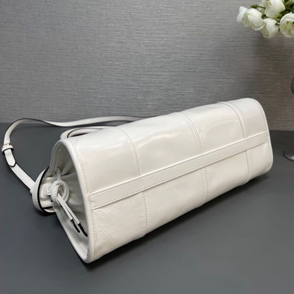 Prada Medium leather handbag(high-end grade) - Image 7