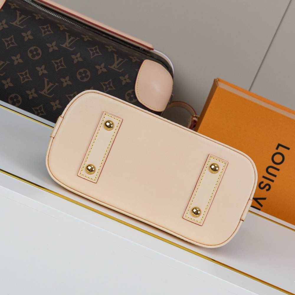 Alternative view of LV Alma BB