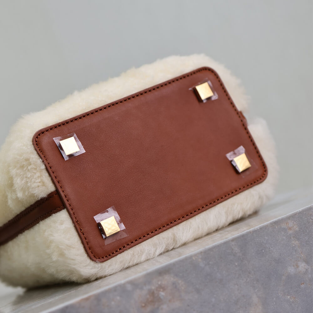 Alternative view of YSL LE 37 mini in shearling