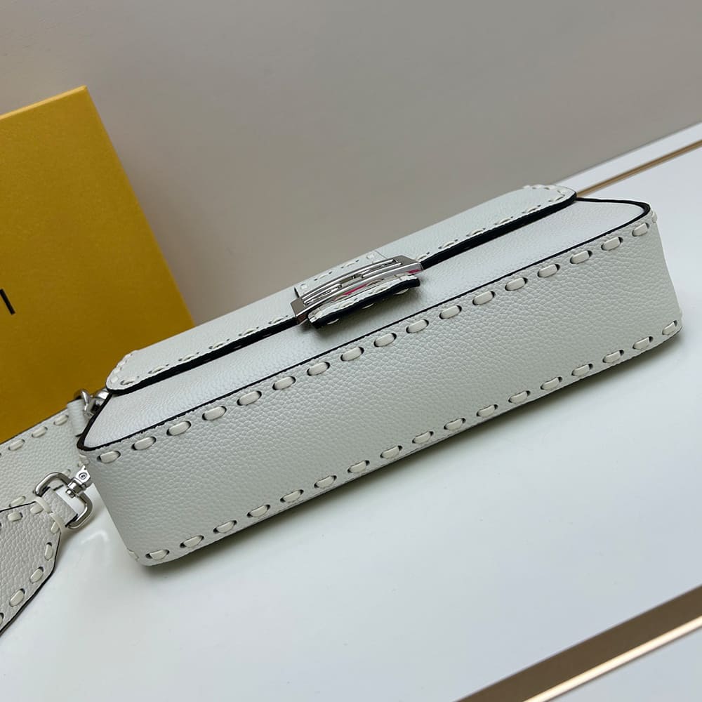 Fendi Baguette - Image 6