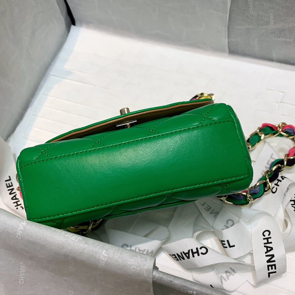 CHANEL Small Flap Bag - Image 4