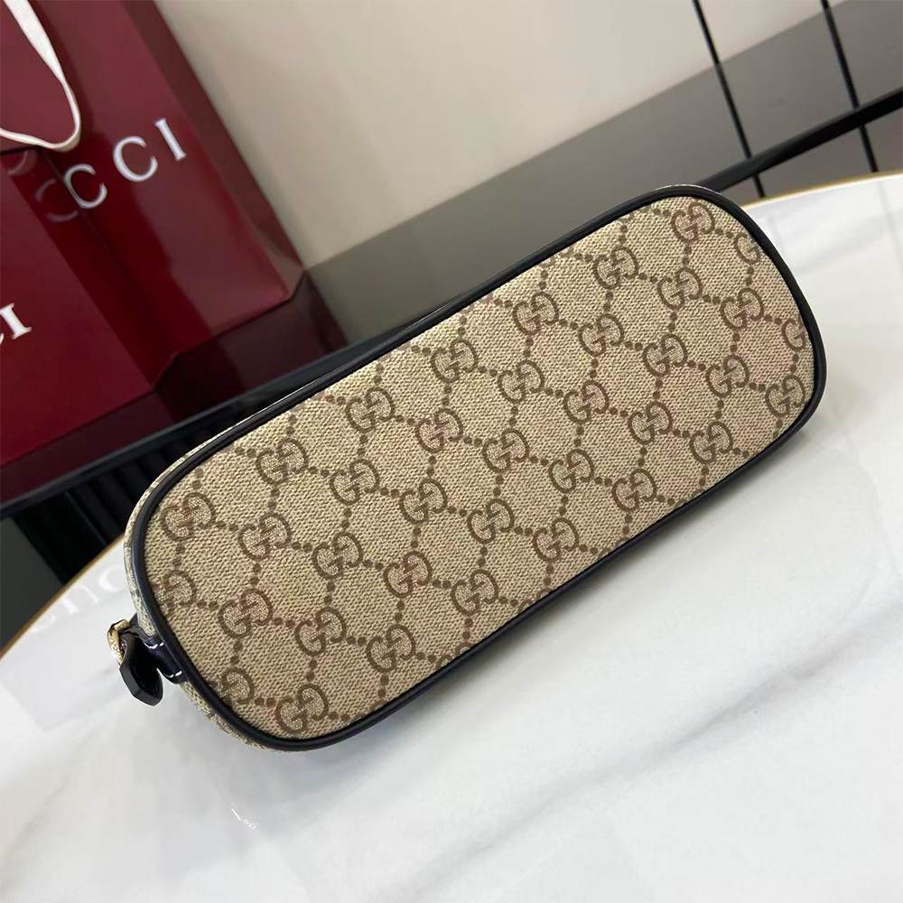 GG Emblem small shoulder bag - Image 5