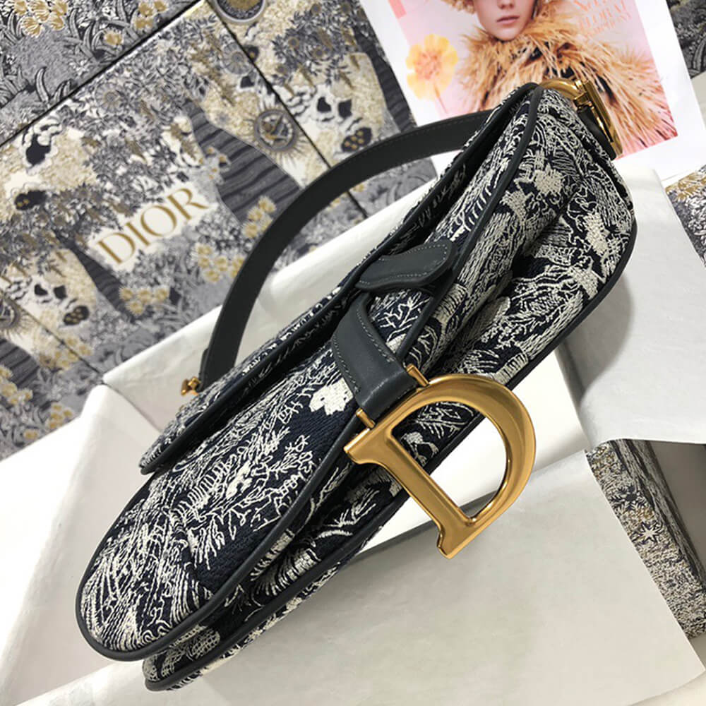 Dior SADDLE BAG - Image 3