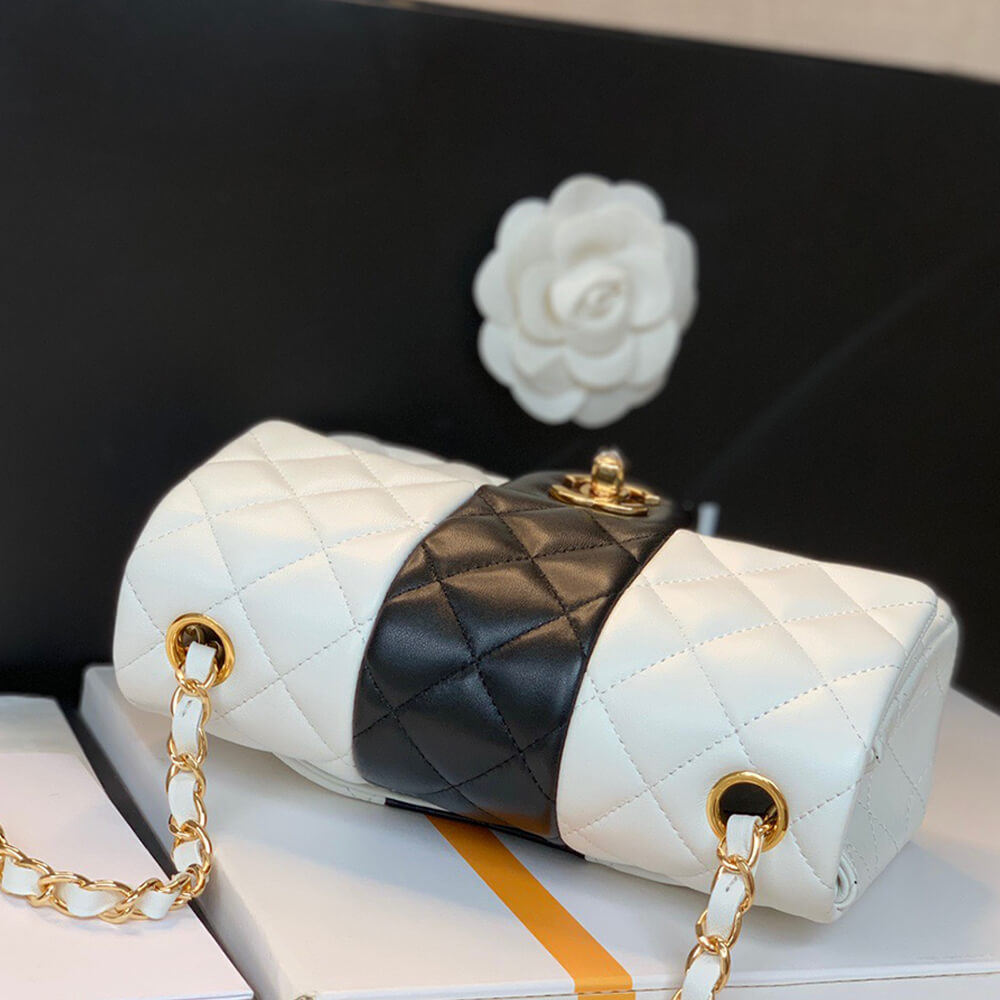CHANEL MINI FLAP BAG - Image 3