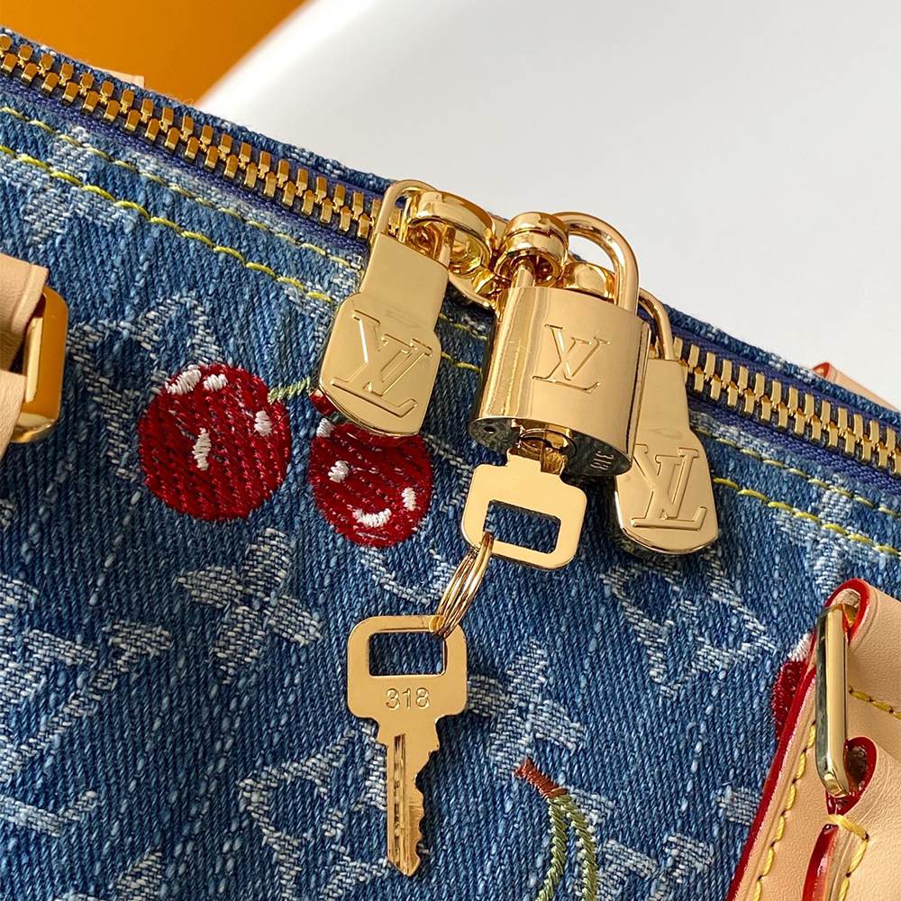 LV x TM Keepall Bandoulière 45 - Image 4