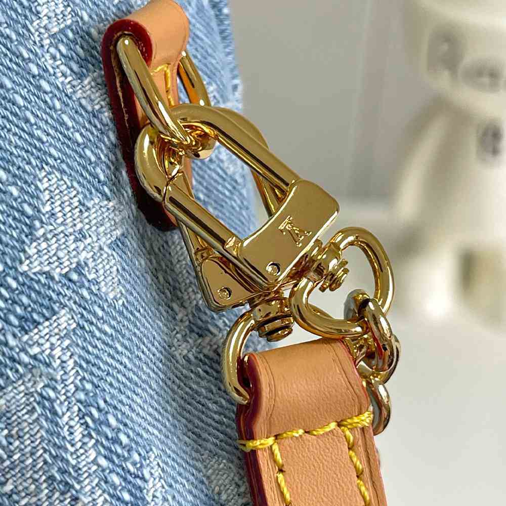 LV Mini Bumbag - Image 7