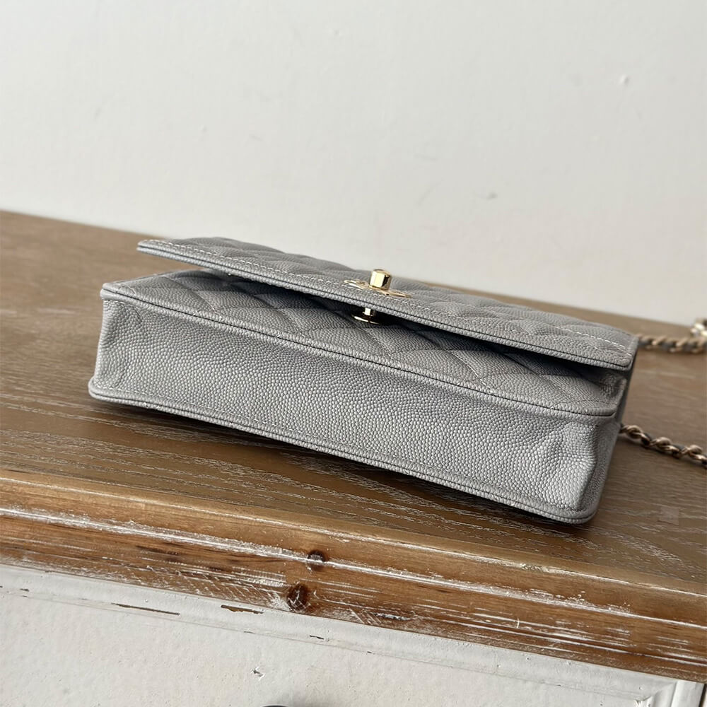 CHANEL Clutch With Chain(high-end grade) - Image 8