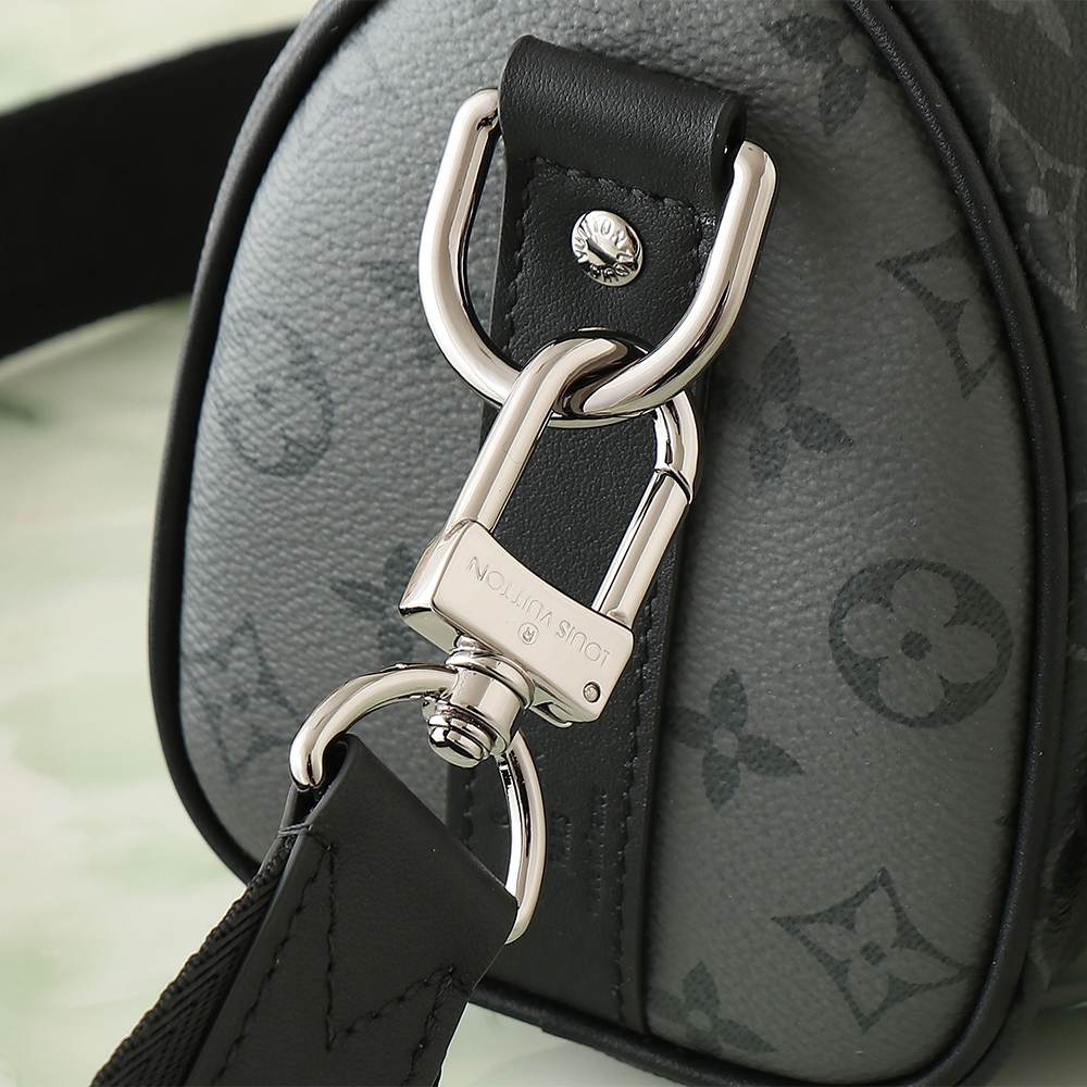 LV Keepall Bandoulière 25 - Image 4