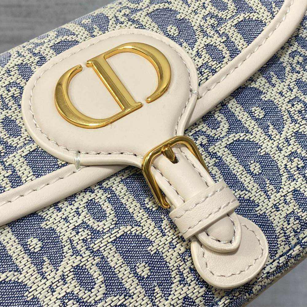 Dior Bobby East-West Bag - Image 5