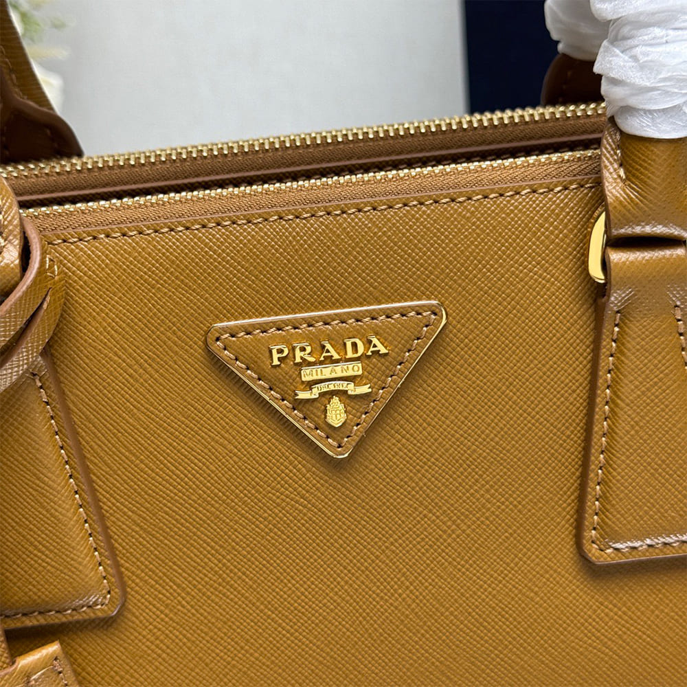Prada Galleria medium Saffiano leather bag(HIGH-END GRADE) - Image 3