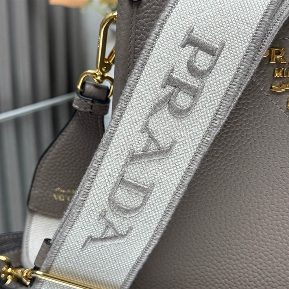 Alternative view of Prada Leather mini shoulder bag(HIGH-END GRADE)