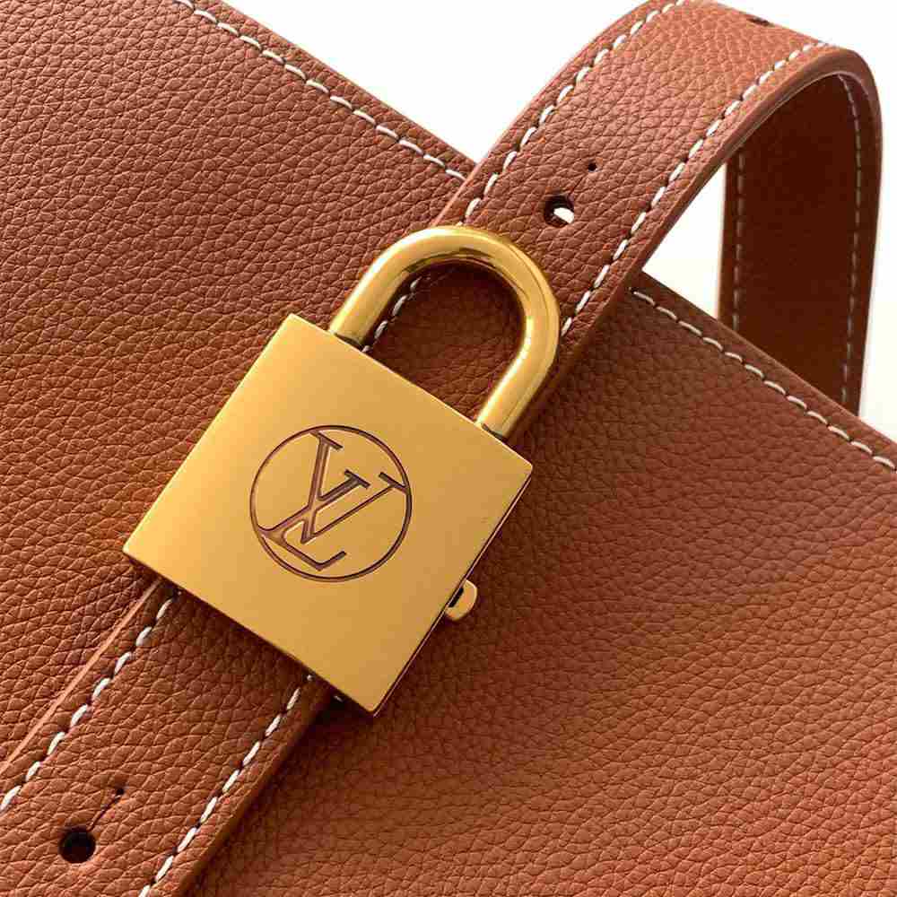 Alternative view of LV Low Key Cabas MM