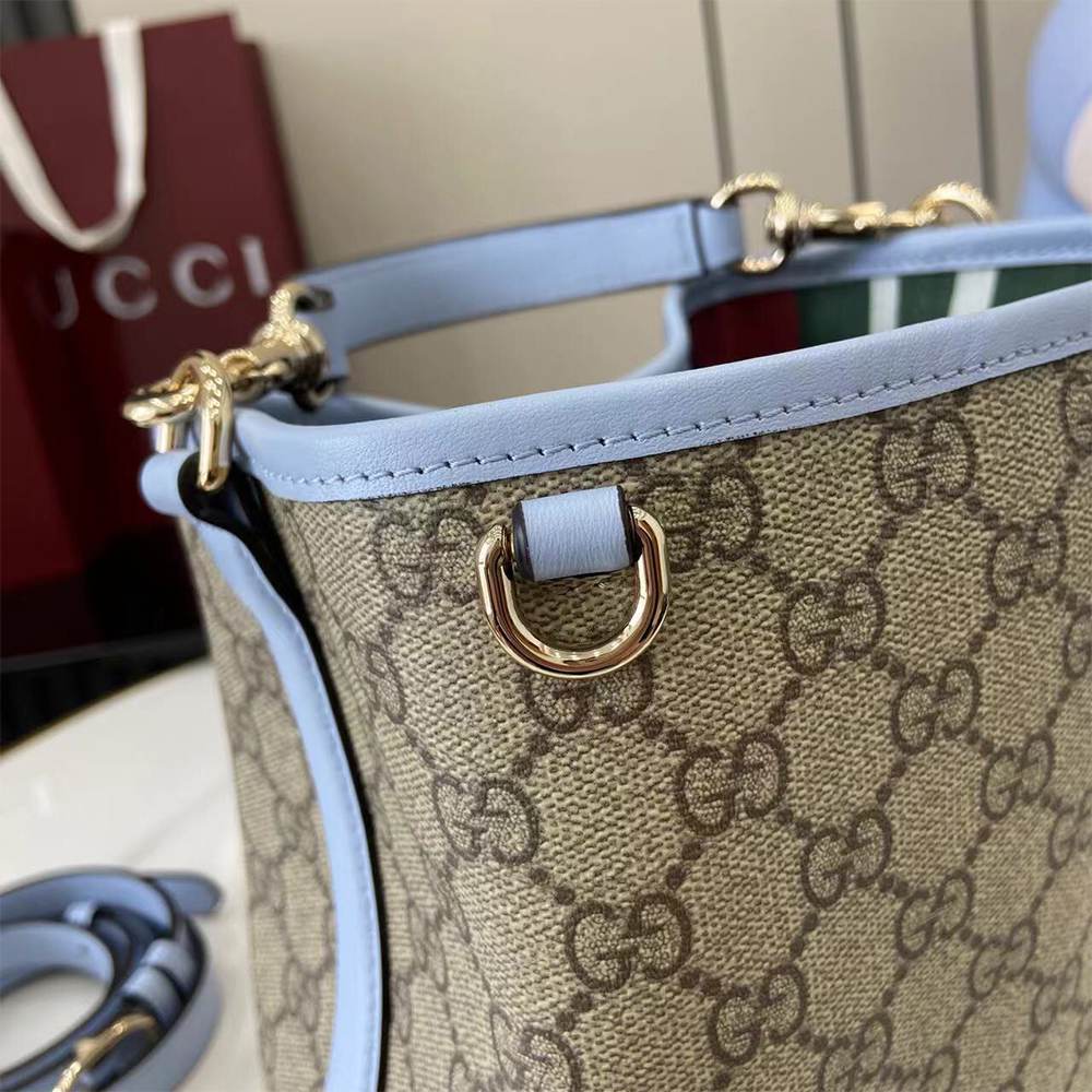 GG Emblem small bucket bag - Image 5