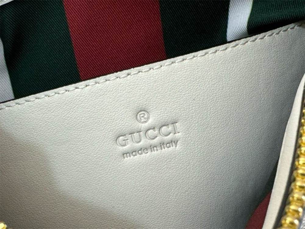GG Emblem small shoulder bag - Image 6