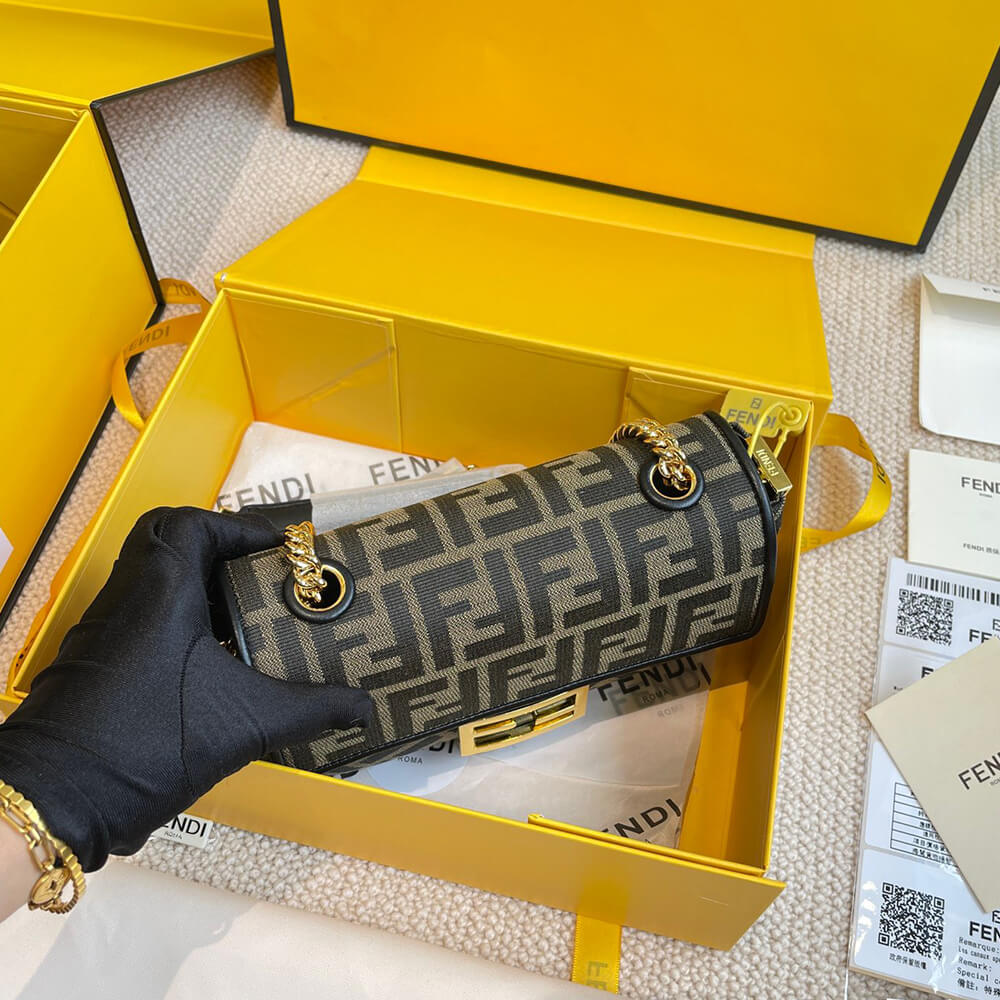 Fendi Baguette Chain Midi - Image 6