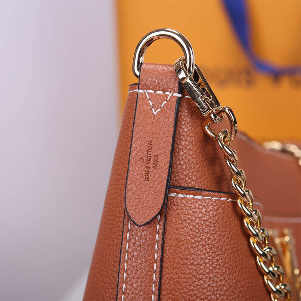 LV Lock and Walk - Image 5
