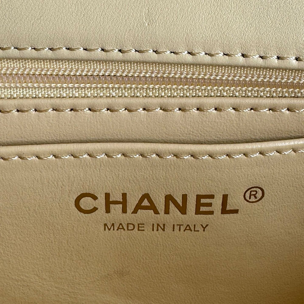 CHANEL Mini Classic Handbag With Top Handle - Image 4