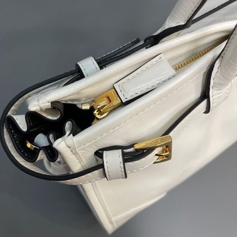 Prada Medium leather handbag(high-end grade) - Image 3