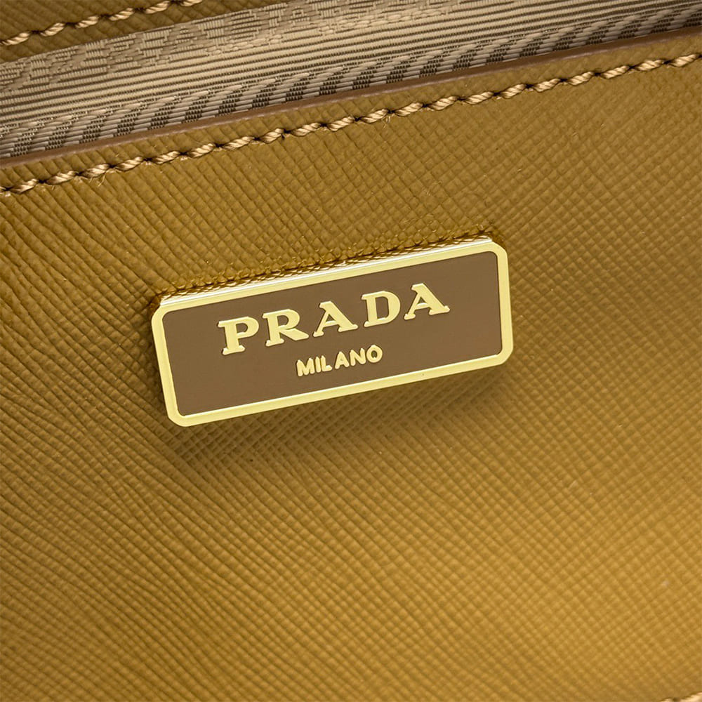 Prada Galleria medium Saffiano leather bag(HIGH-END GRADE) - Image 4