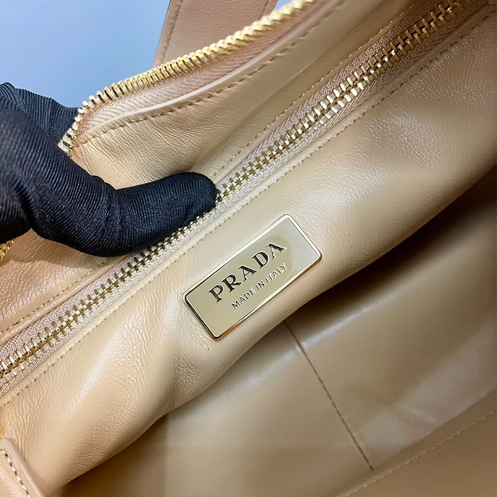 Prada Aimee medium leather shoulder bag - Image 3