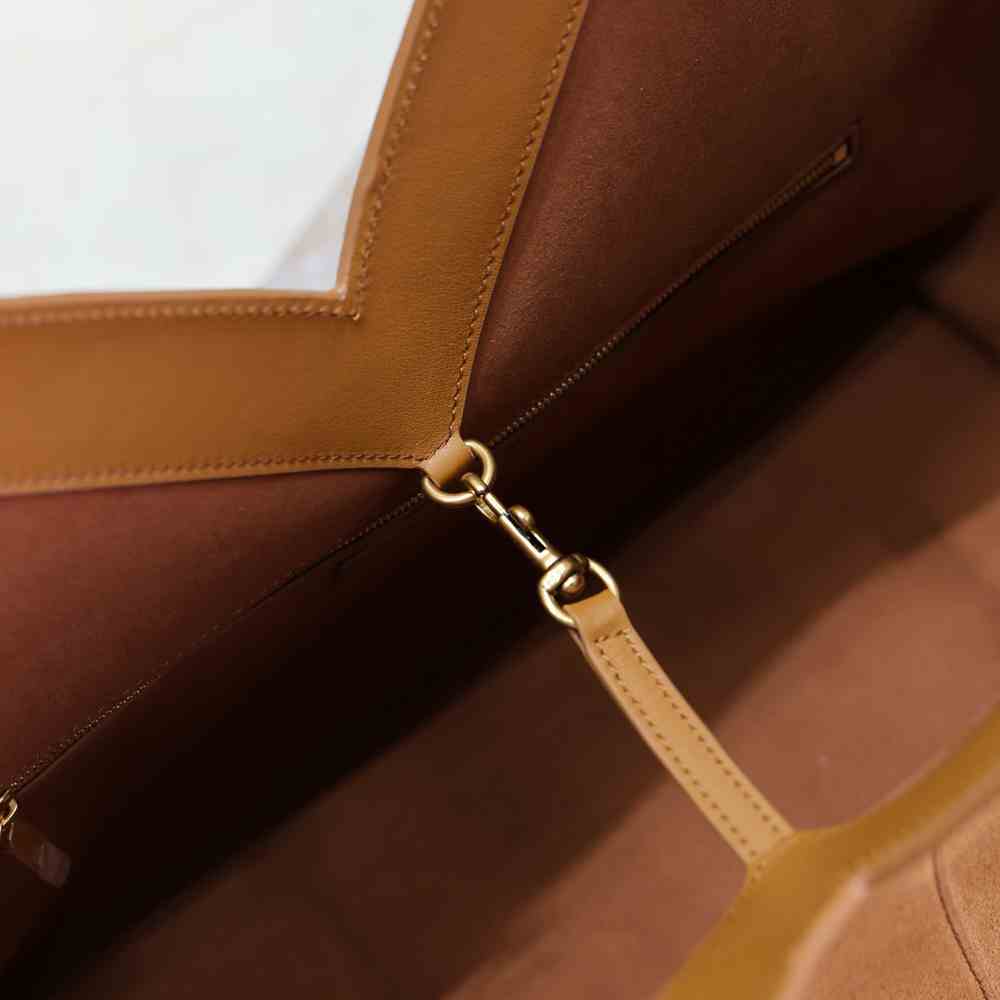 Alternative view of YSL Y tote in suede(HIGH-END GRADE)
