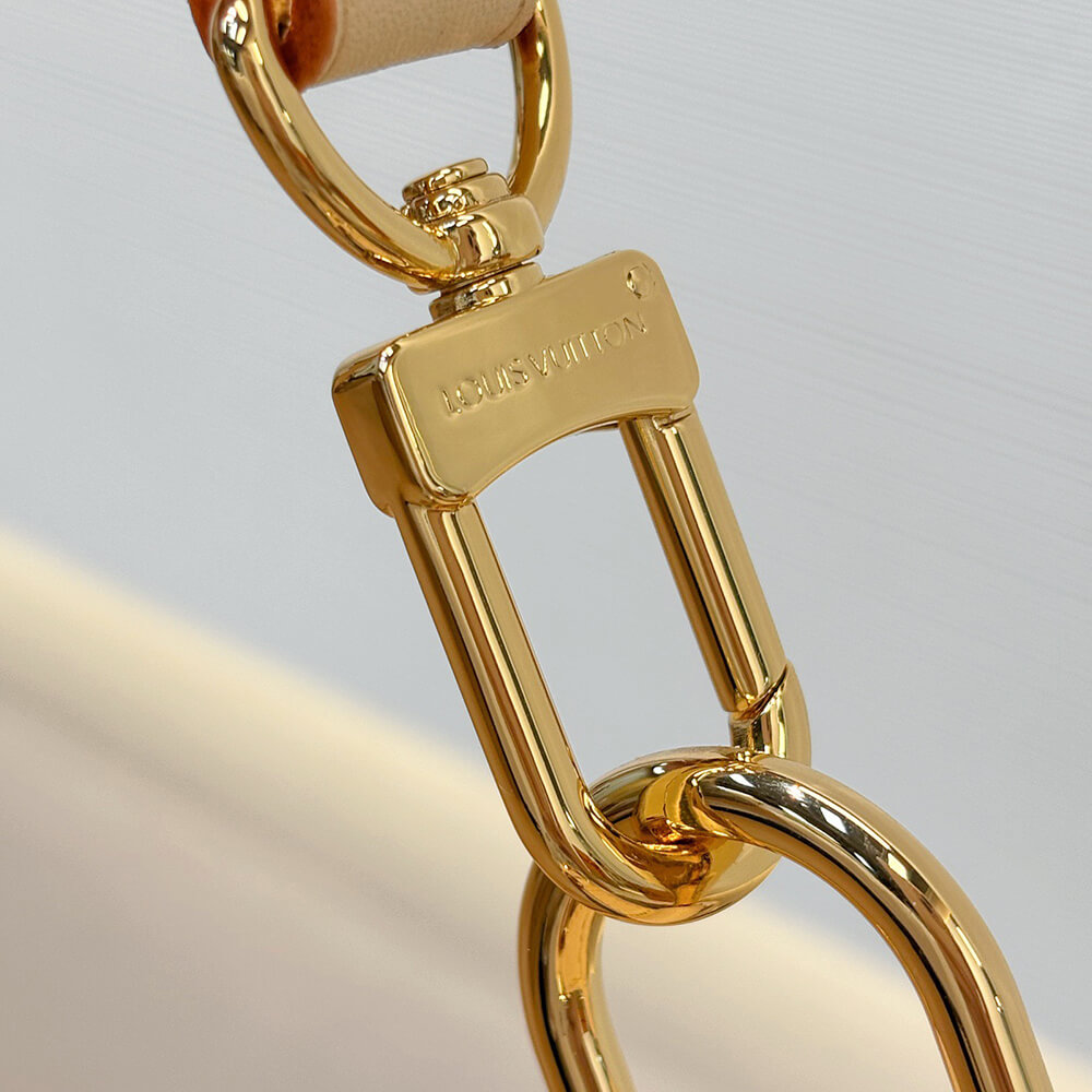 LV Escape(HIGH-END GRADE) - Image 8