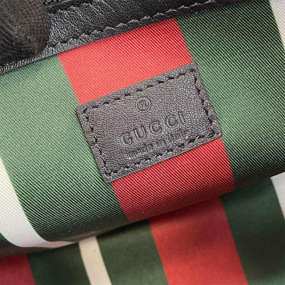 GG Emblem medium bucket bag - Image 4