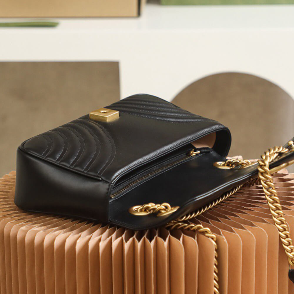 Alternative view of GG Marmont small matelasse shoulder bag