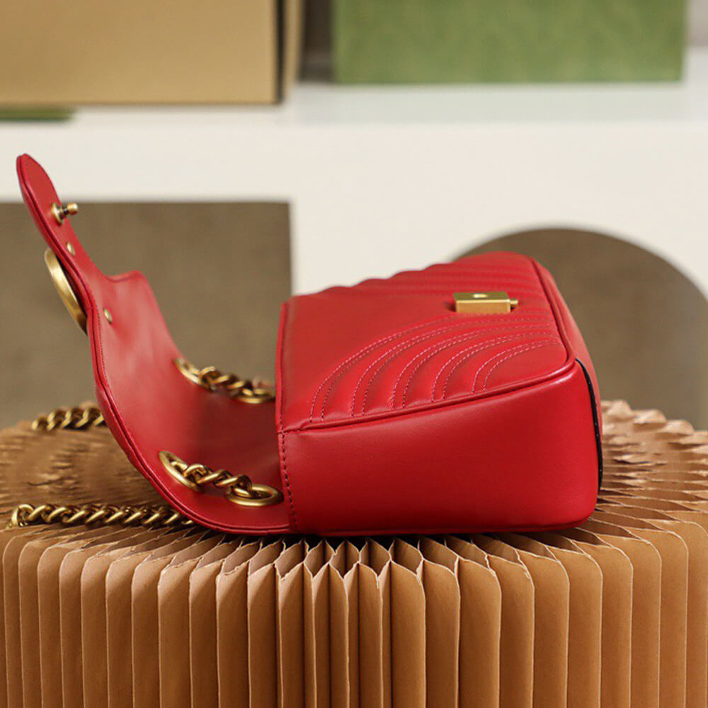 Alternative view of GG Marmont small matelasse shoulder bag