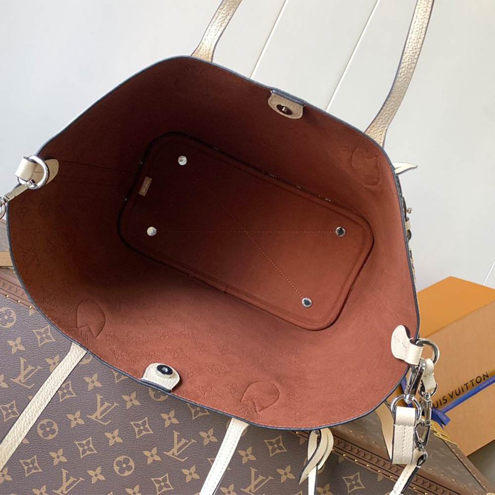 Alternative view of LV Blossom MM(HIGH-END GRADE)