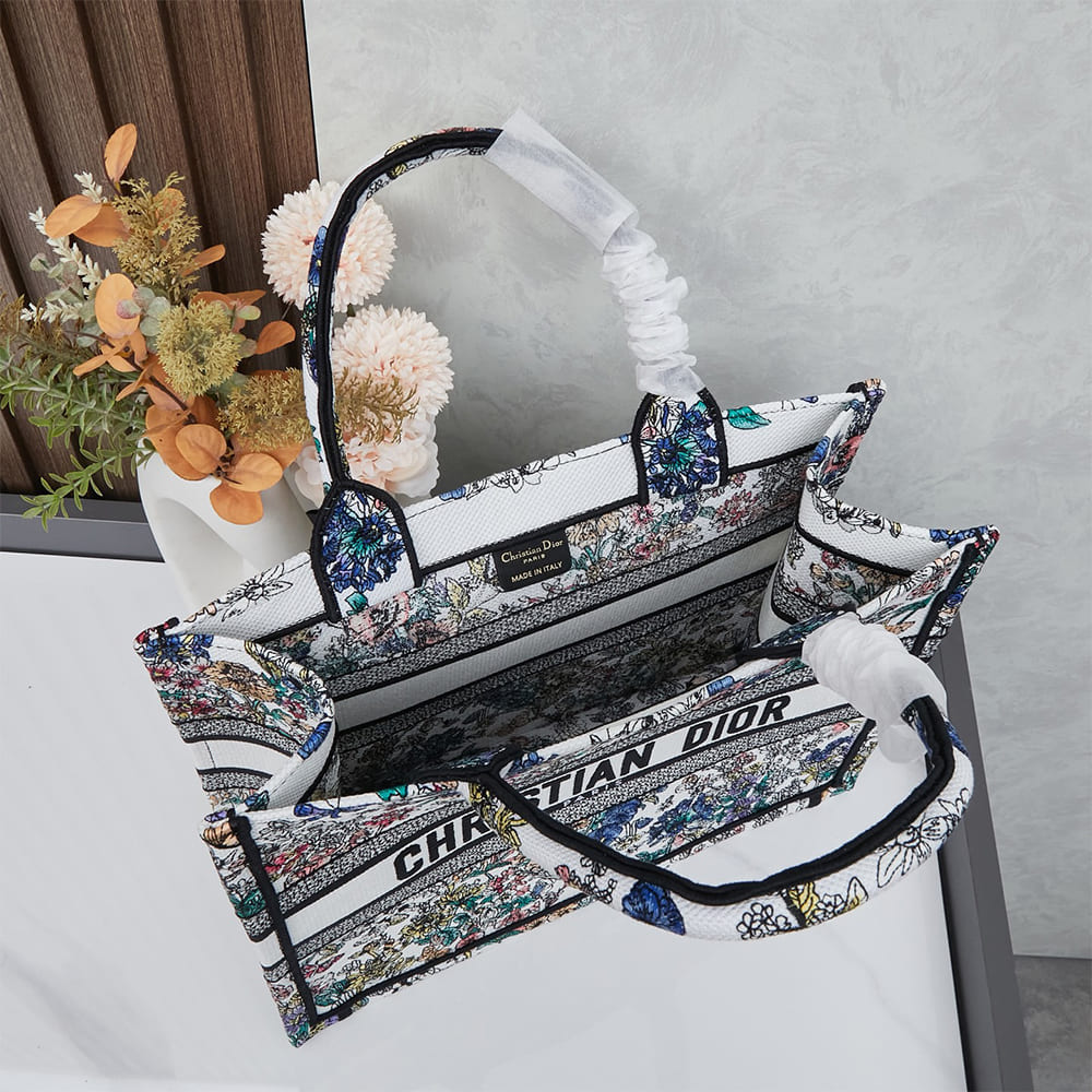 Alternative view of Dior Lucky Medium Dior Book Tote