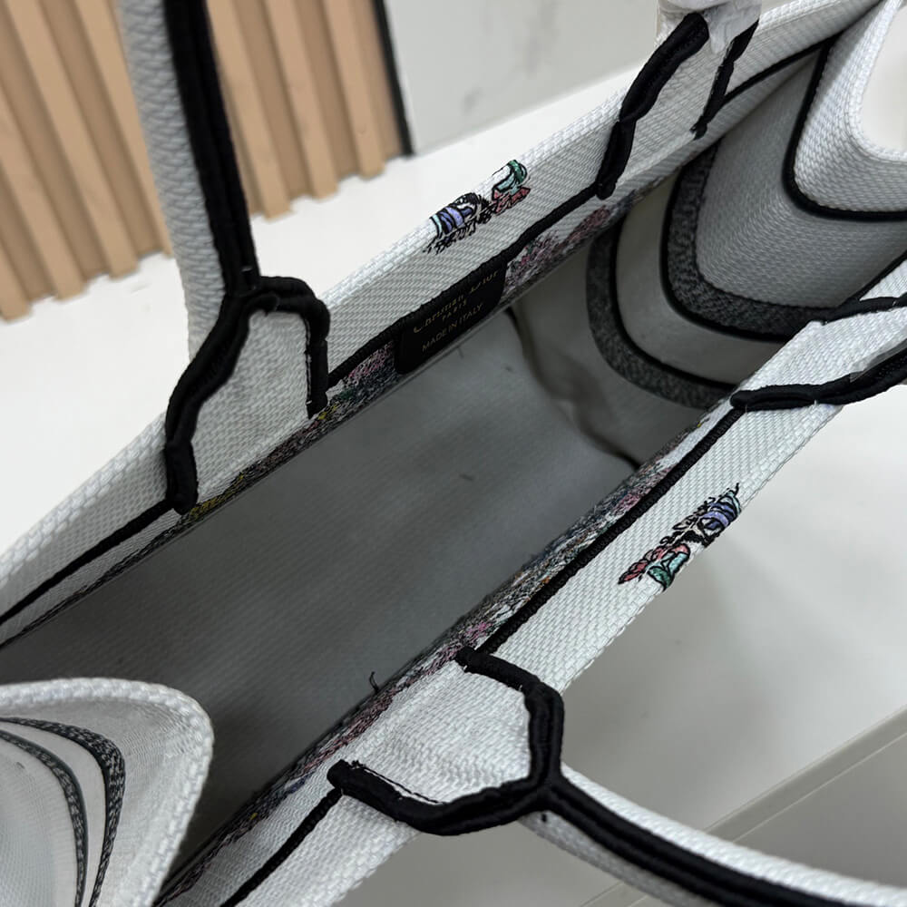 Alternative view of Dior Lucky Medium Dior Book Tote
