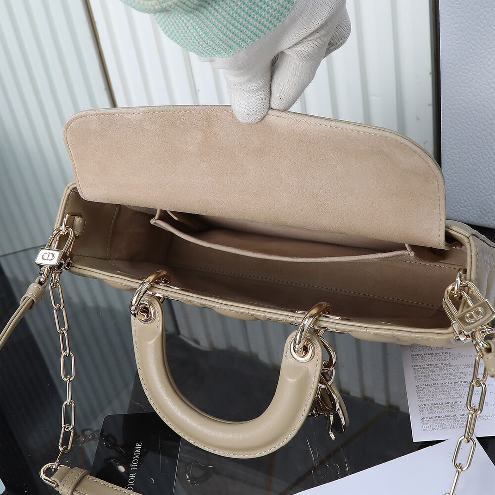 Alternative view of Dior Medium Lady D-Joy Bag(HIGH-END GRADE)