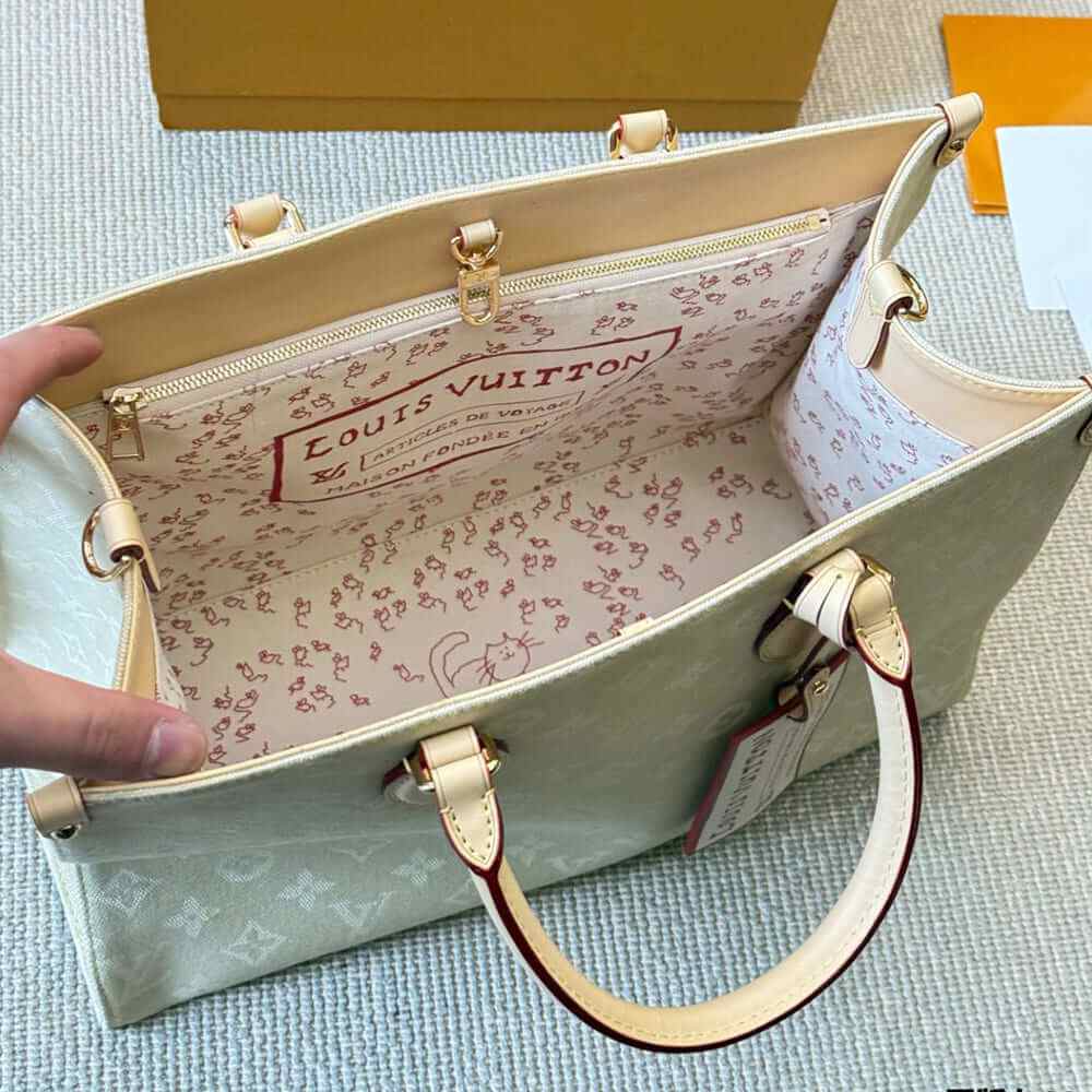 LV OnTheGo Organizer - Image 5
