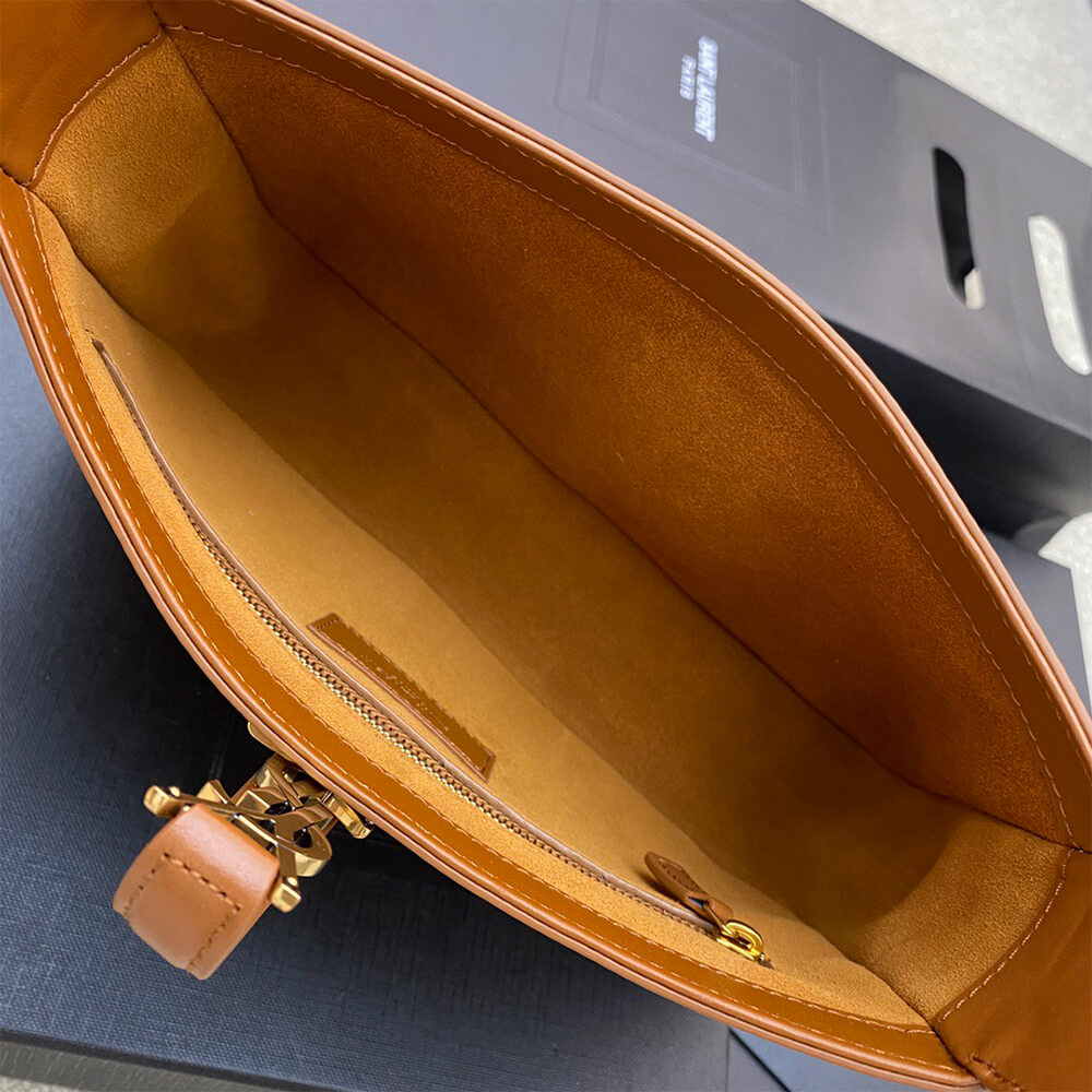YSL le 5 a 7 in smooth leather - Image 5