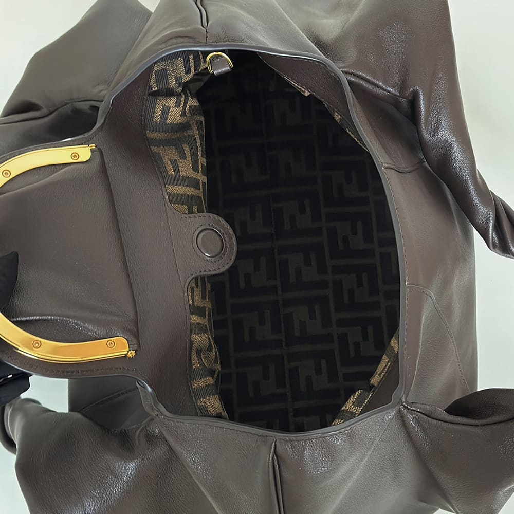 Fendi Spy Large(HIGH-END GRADE) - Image 4