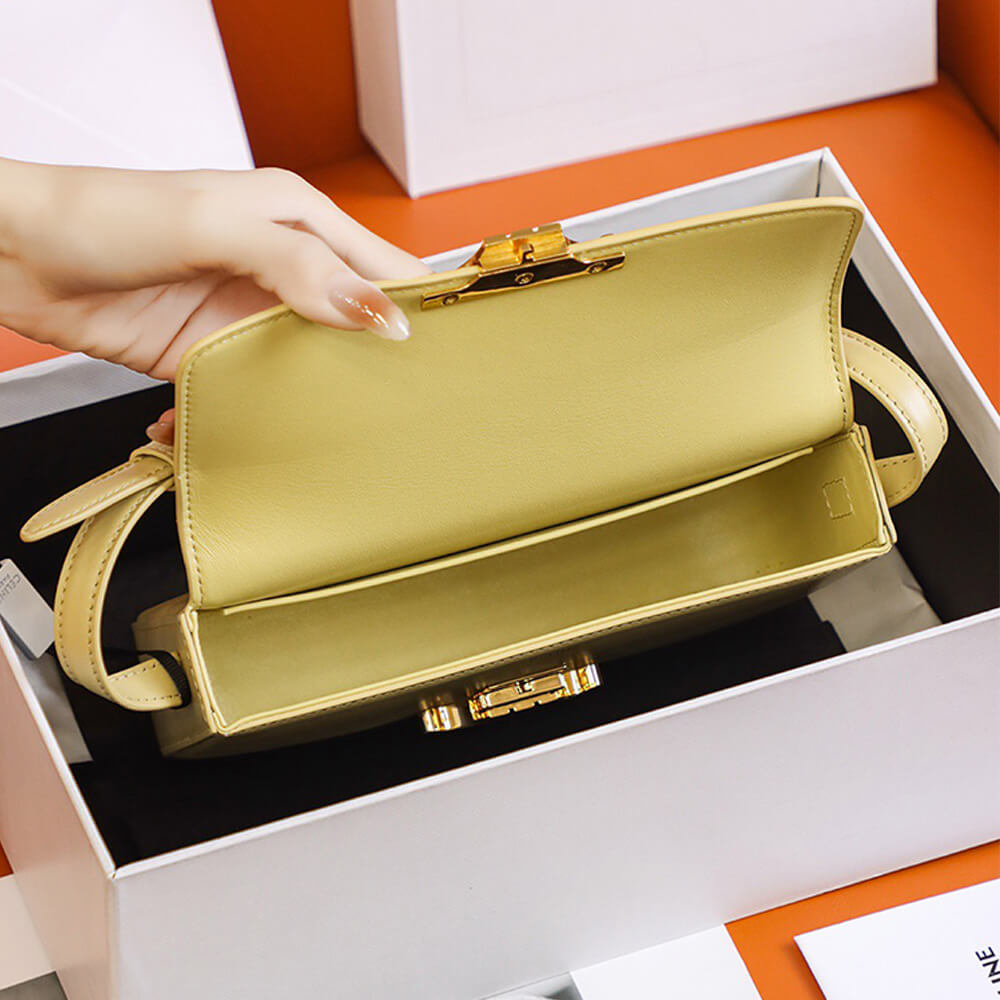 CELINE TRIOMPHE SHOULDER BAG - Image 4
