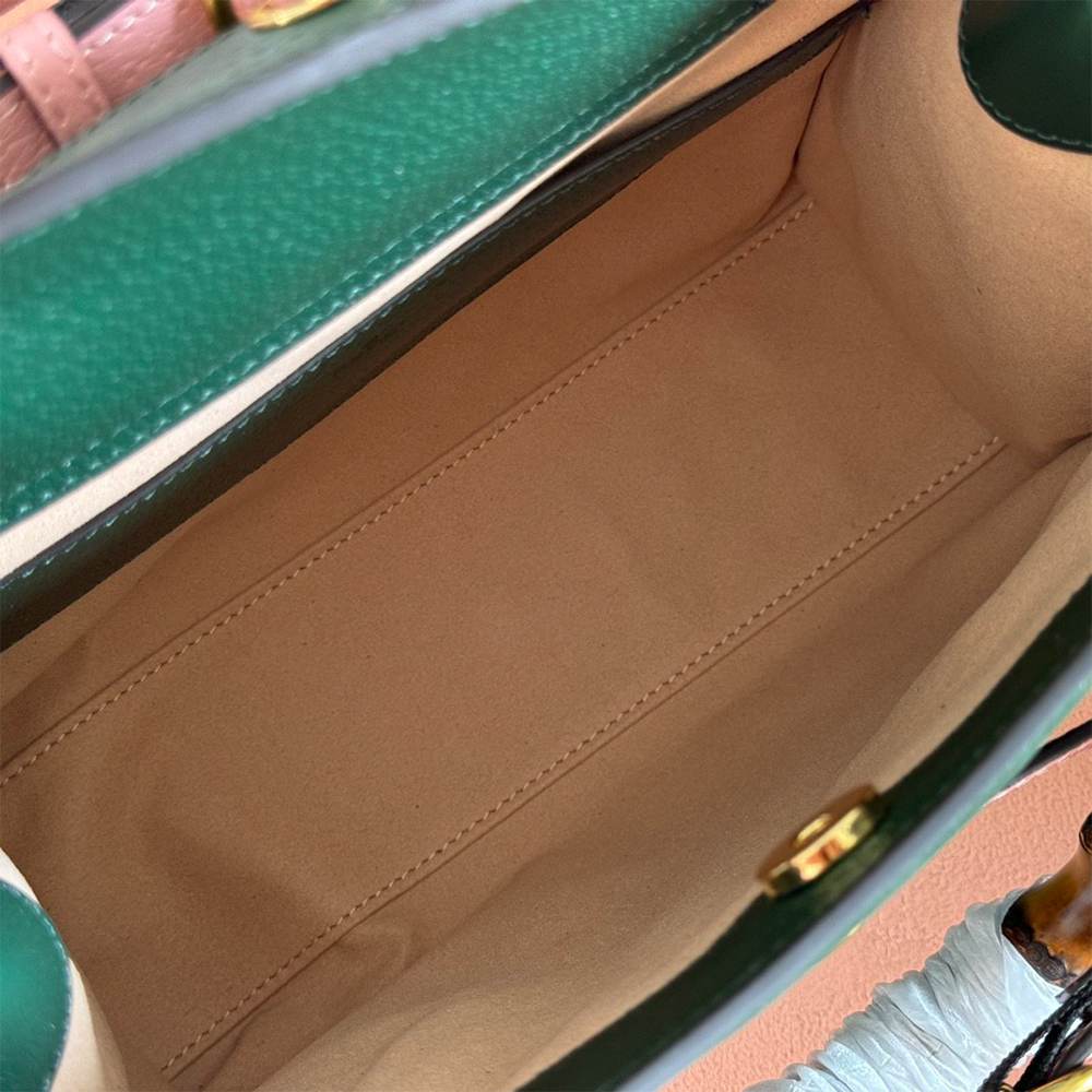 Gucci Diana medium tote bag(HIGH-END GRADE) - Image 7