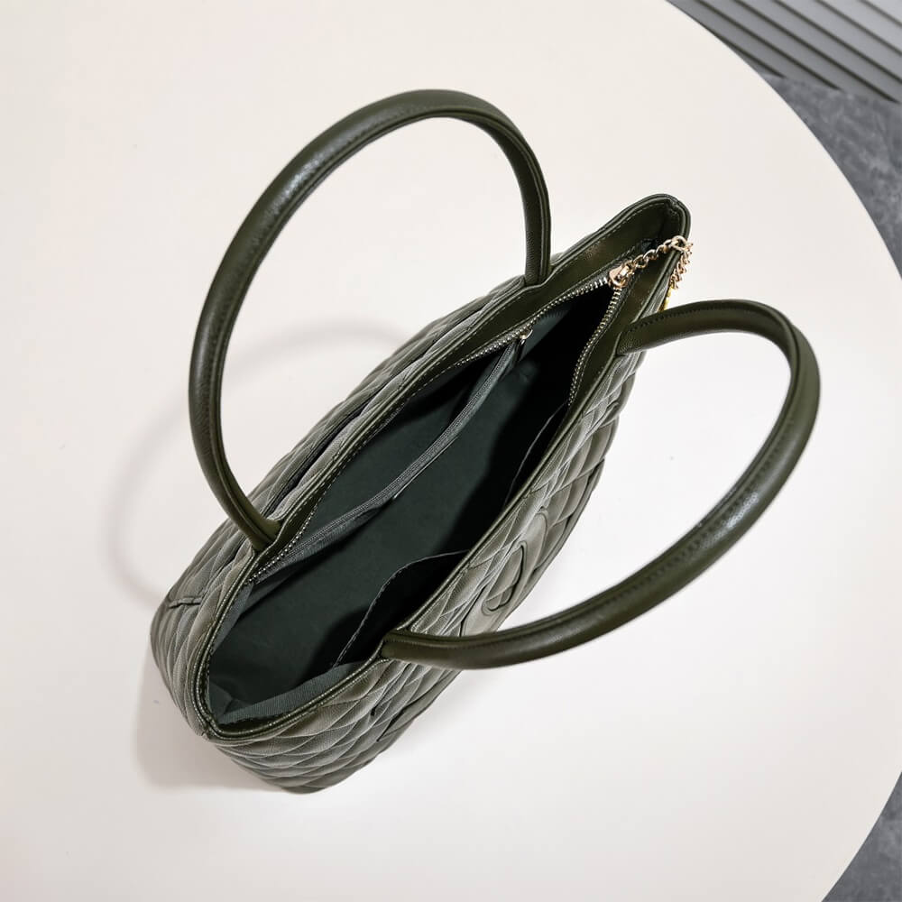 CHANEL Medallion Tote Bag - Image 3
