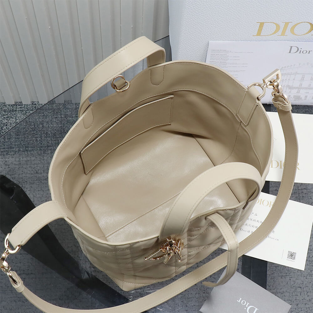 Medium Dior Toujours Vertical Tote Bag(high-end grade) - Image 3