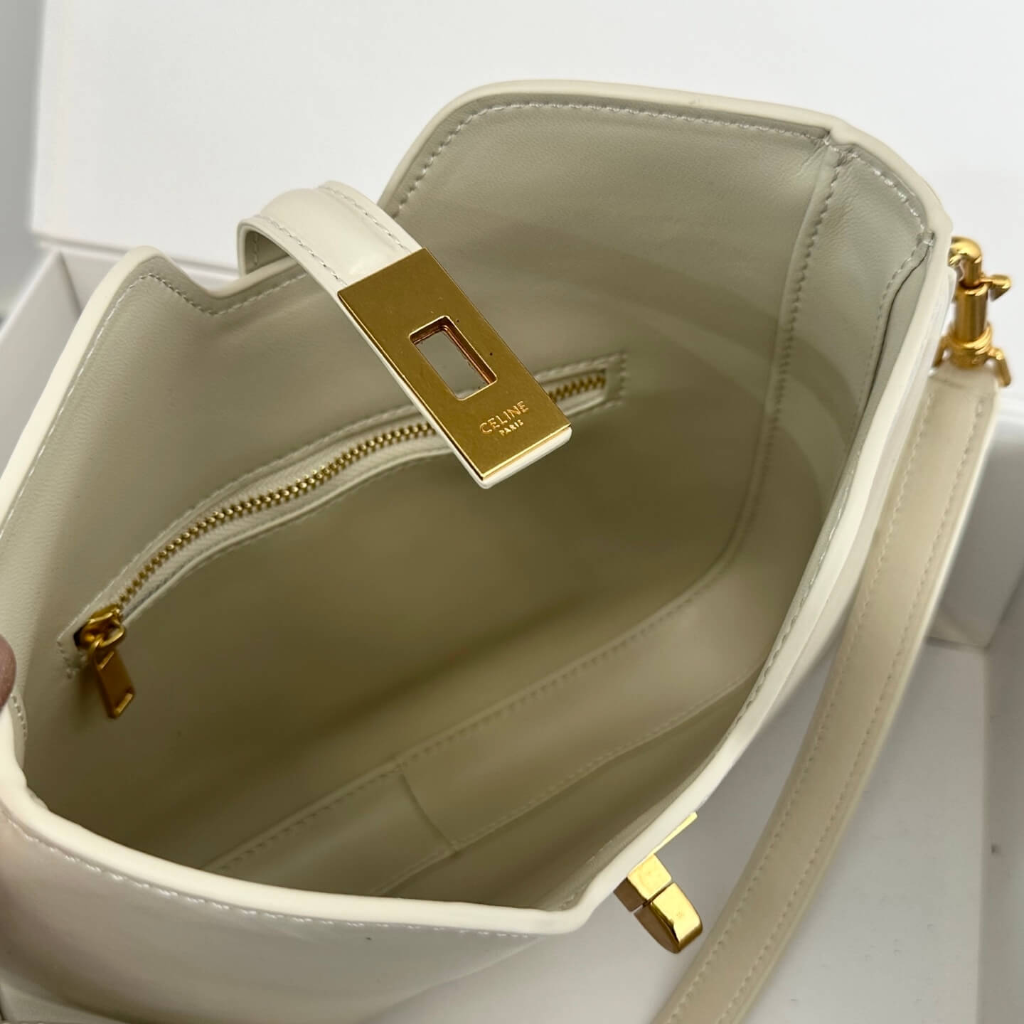 CAMILLE 16 SMALL BAG IN SMOOTH CALFSKIN(HIGH-END GRADE) - Image 3