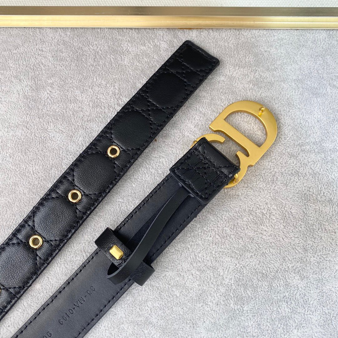 Dior Quilted Calfskin Gold CD Belt - Image 4