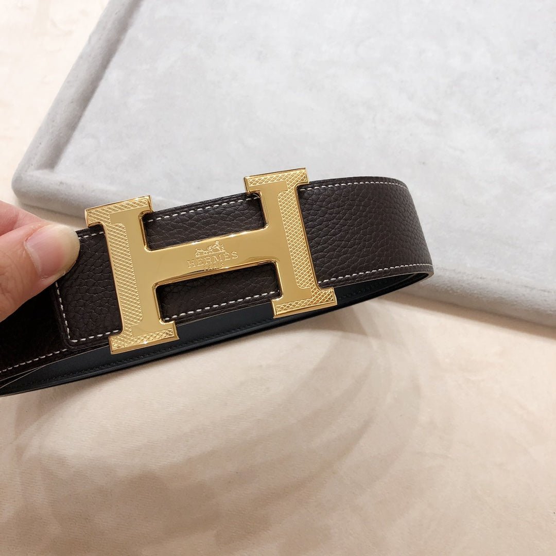 HERMES Fine Grain Gold Buckle Belt - Image 8
