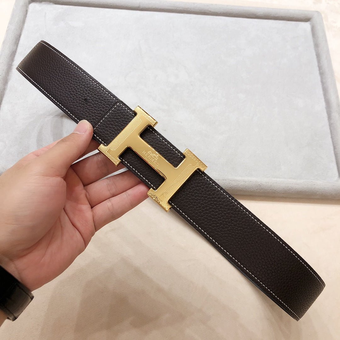 HERMES Fine Grain Gold Buckle Belt - Image 6