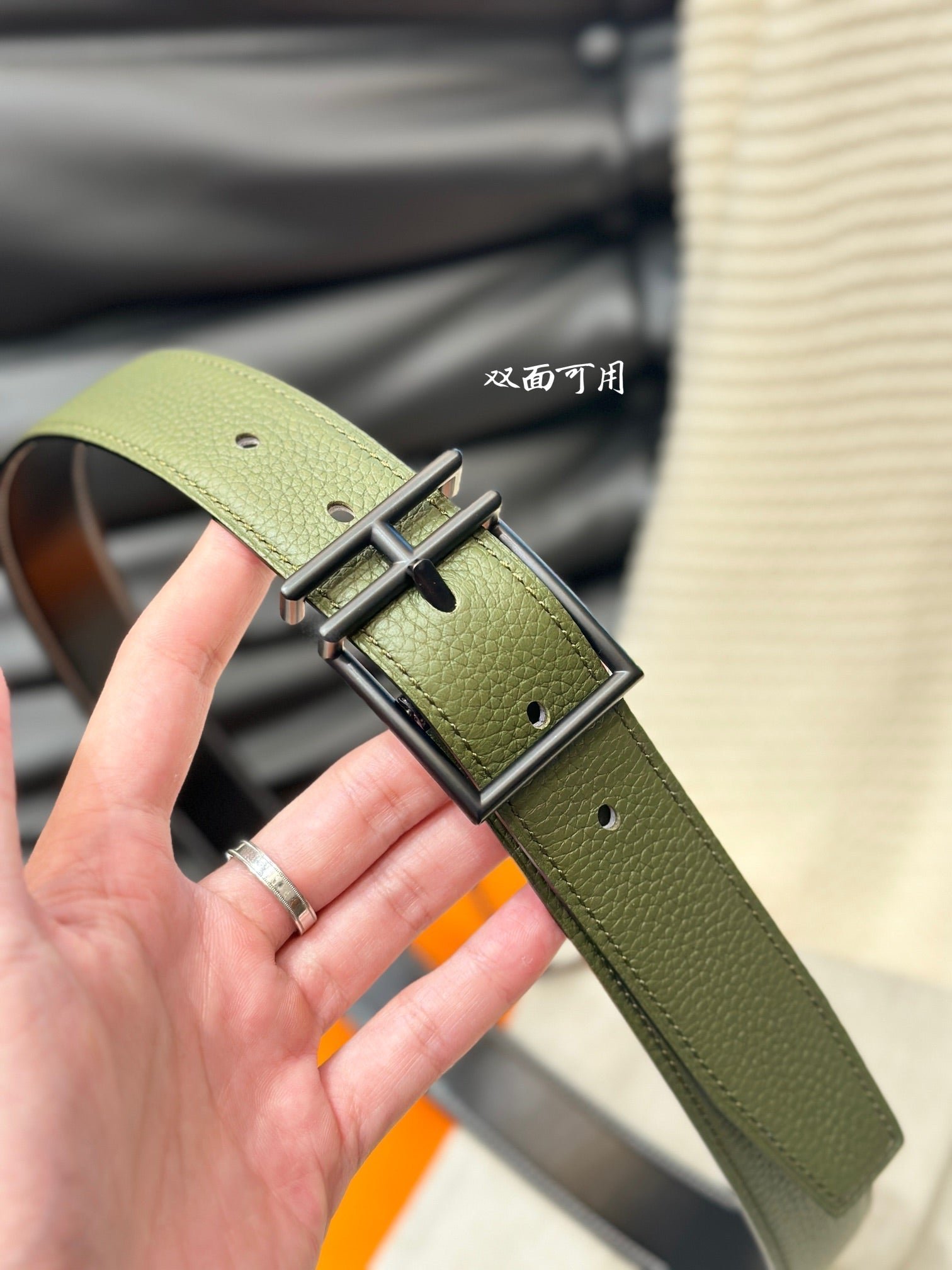 Alternative view of HM NATHAN REVERSIBLE BELT  32MM OLIVE GREEN AND BLACK LEATHER BLACK HARDWARE