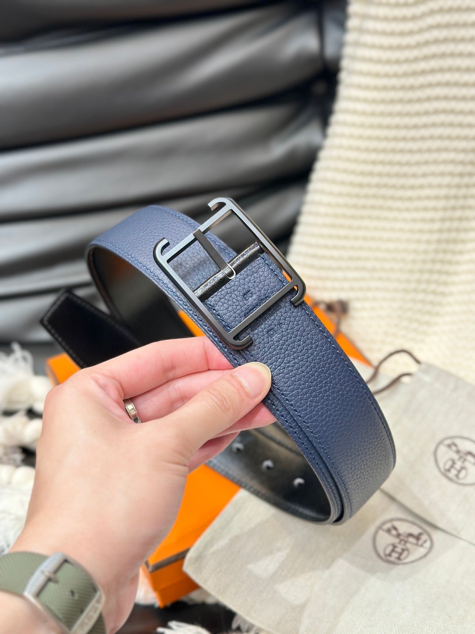 Alternative view of HM HADRIEN 38MM REVERSIBLE BELT NAVY BLUE AND BLACK LEATHER BLACK BUCKLE