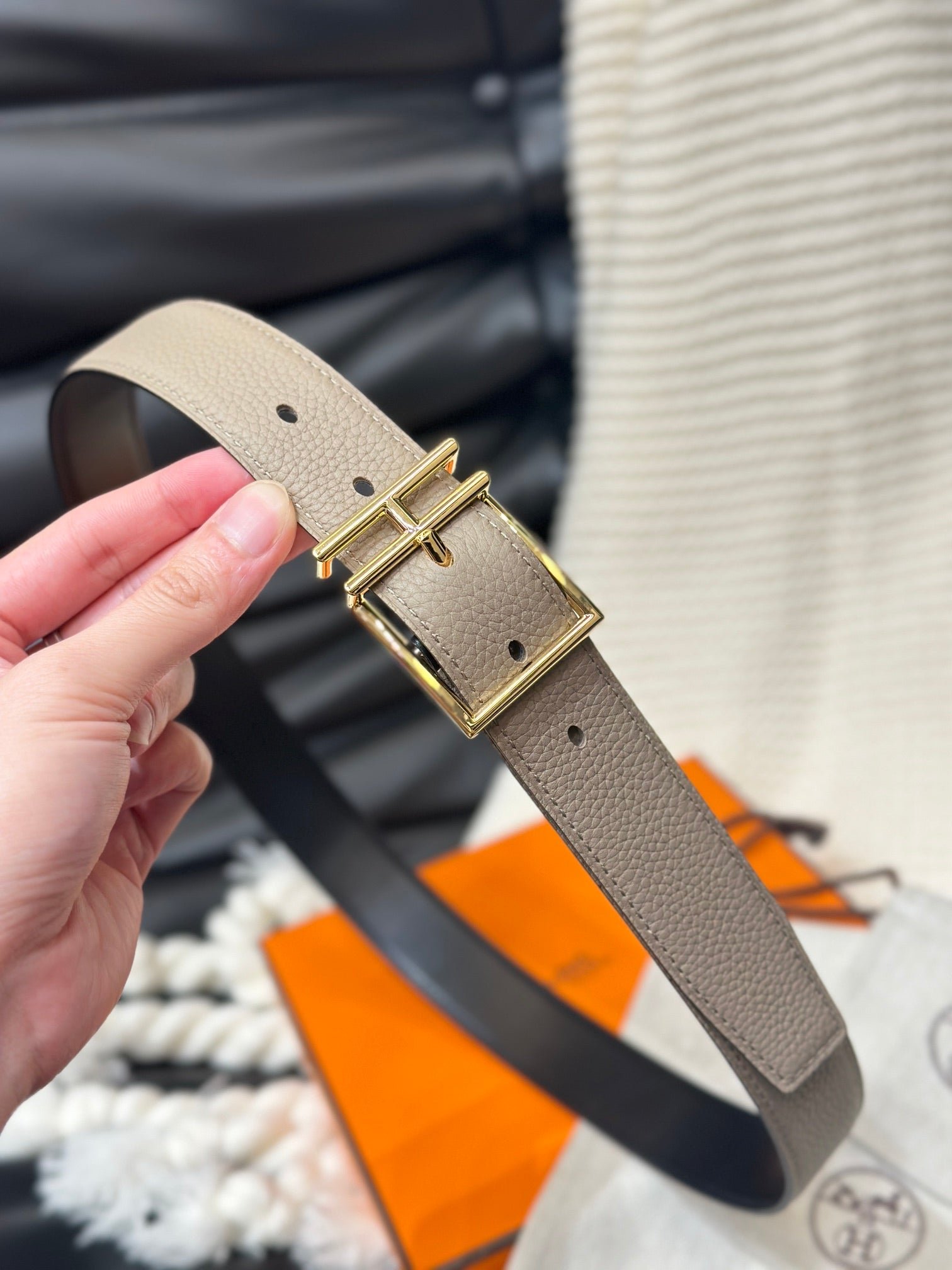 HERMES Black H Gold Buckle - Image 4