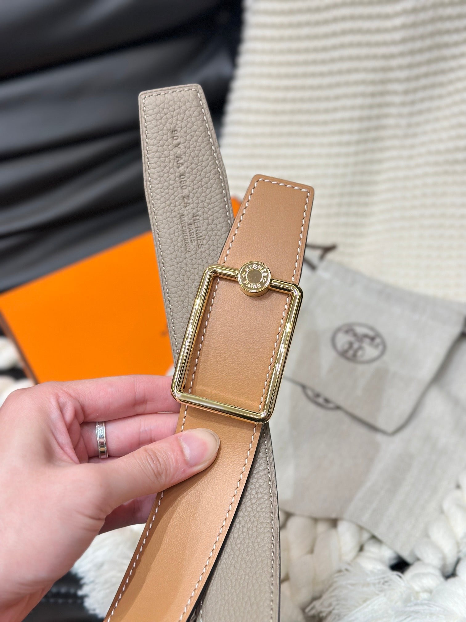 HM OSCAR BELT GOLD BUCKLE & REVERSIBLE HONEY ORANGE LEATHER STRAP 38MM - Image 6